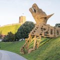 В Вильнюсе установили огромную скульптуру волка. Через пару дней ее торжественно сожгут