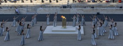 Общий вид церемонии передачи Олимпийского огня Летних игр 2024 года в Париже на стадионе «Панатинаикос» в Афинах.