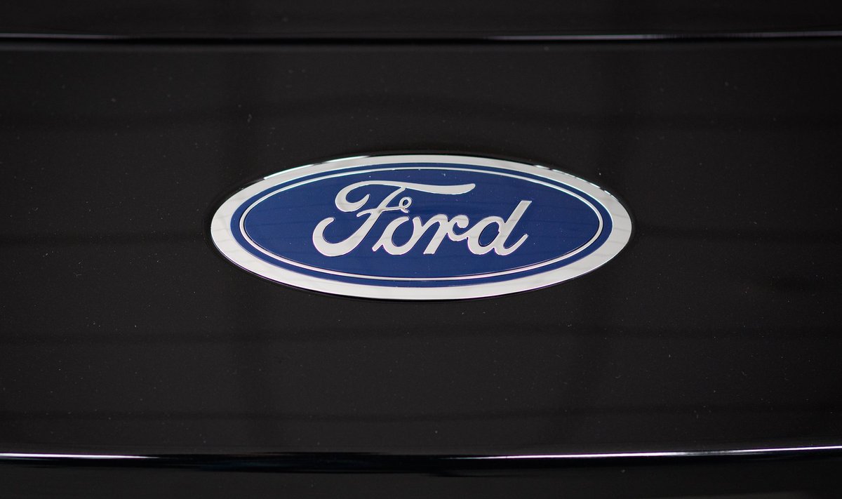 Ford teatas sel nädalal, et varuosade puuduse tõttu ei ole edasimüüjatele tarnitud umbes 40 000 kuni 45 000 sõidukit.
