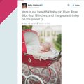 Kelly Clarkson jagas Twitteris pilti oma äsjasündinud tütrest