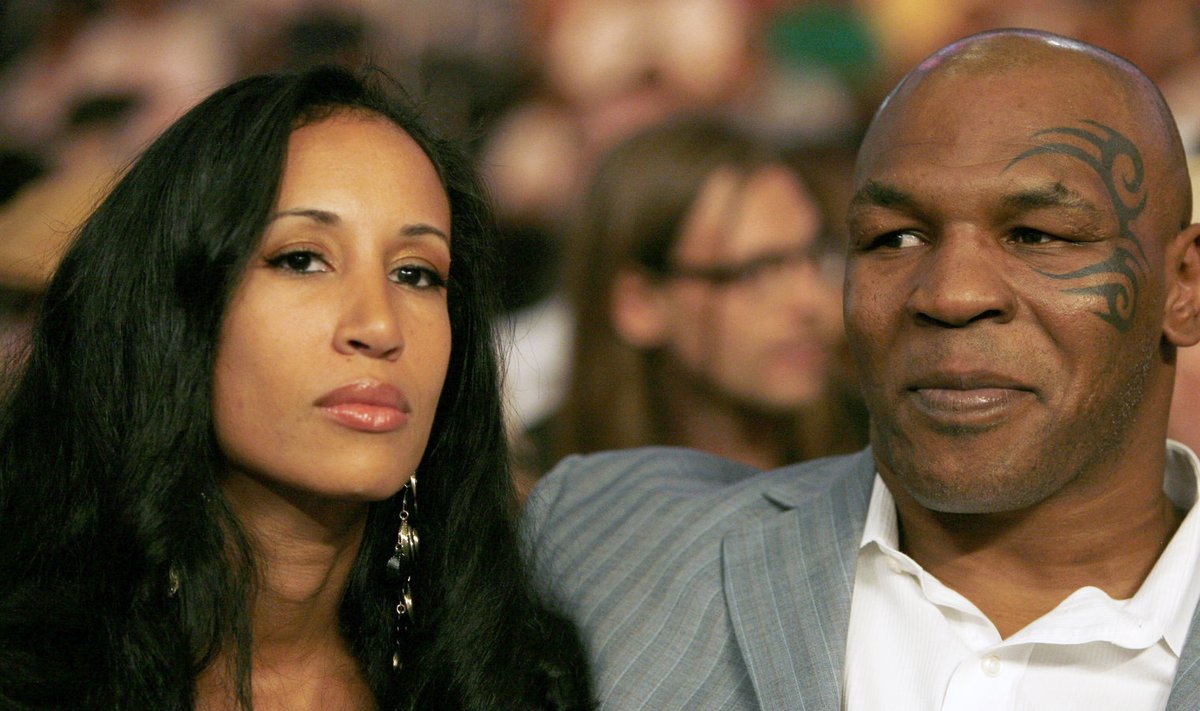 Mike Tyson oma praeguse naise Lakiha Spiceriga. 