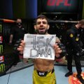 VIDEO | UFC täht nokauteeris vastase minutiga ja anus seejärel bossilt raha juurde