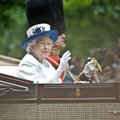Retk ajamasinaga: kuninganna Elizabeth II liitus Briti armeega juba 72 aastat tagasi