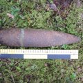 FOTOD: Lõuna-Eestist leiti kümneid vanu käsigranaate ja mitu mürsku