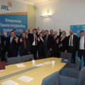 FOTO: IRLi riigikogu fraktsioon ja ministrid saatsid Laarile tervituspildi