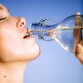8 стаканов в день? Распространенные мифы об употреблении воды