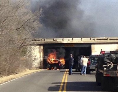 MILJARDÄRI HUKK: 2. märtsil 2016 kihutas Oklahoma osariigis Jonesis vastu betoonist sillaposti auto, mis kokkupõrke tagajärjel põlema süttis. Autost leiti ainsa reisija Aubrey McClendoni surnukeha.