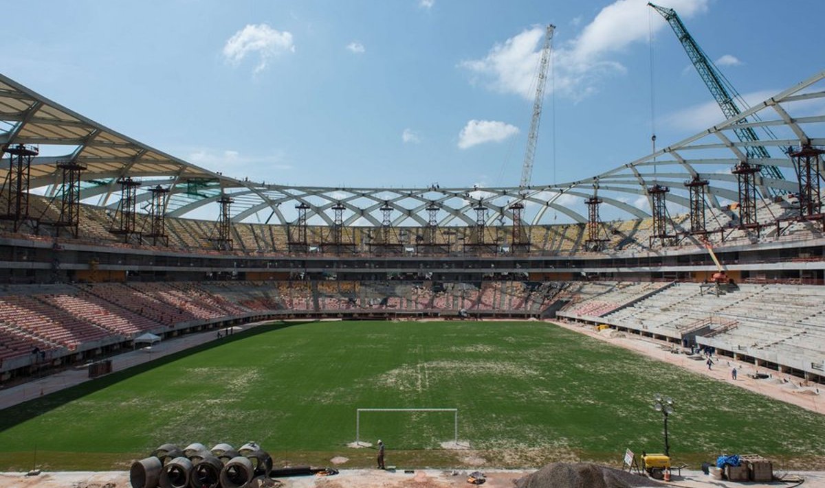 Sellel praegu veel ehitusjärgus staadionil Manaus, Amazonases peetakse jalgpalli maailmameistrivõistluste raames neli kohtumist.