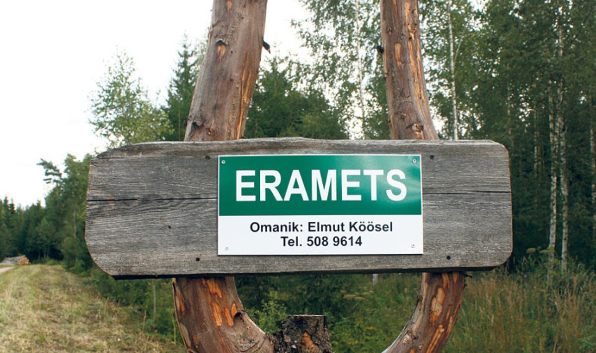 Eeskujulikult tähistatud erametsa piir Pärnumaal, mullu aasta  parimaks metsamajandajaks olnud Elmut Kööseli maadel. 