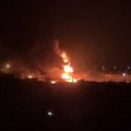 Okupeeritud Luhanskis tabas raketilöök naftabaasi ja puhkes tulekahju