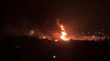 Okupeeritud Luhanskis tabas raketilöök naftabaasi ja puhkes tulekahju