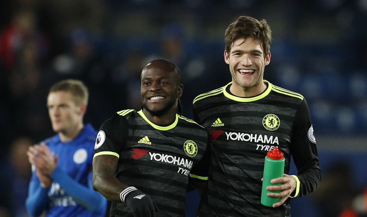 Victor Moses ja Marcos Alonso