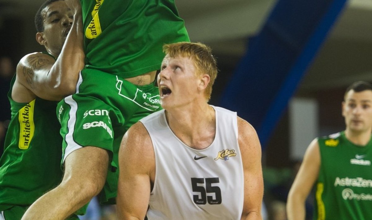 Eesti meisterklubi BC Kalev/Cramo mängis sel hooajal esimest korda uue satsiga kodumaal ja kaotas Kalevi Spordihallis Rootsi hõbedameeskonnale Södertölje Kingsile suurelt 50:71. 