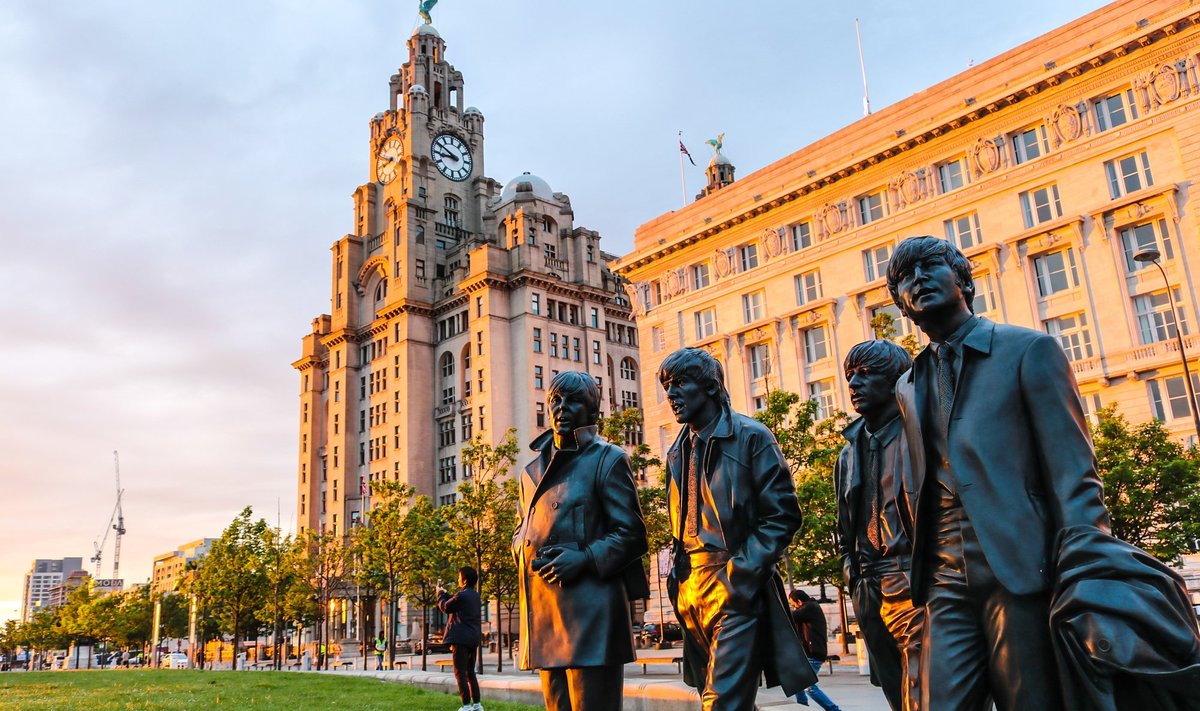 The Beatles sündis Liverpoolis. Fotol bändiliikmete kujud Liverpooli kesklinnas.