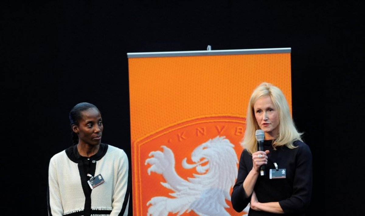 EJLi peasekretär Anne Rei koos kaugushüppe maailmameistri Fiona Mayga