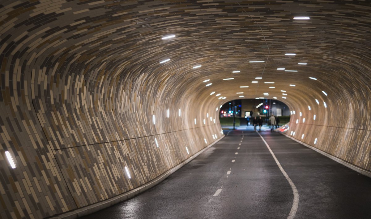 Sellises Tartu tunnelis leiab pommikildude eest ilmselt kaitset küll. Vajaks taolisi ehitisi rohkem ka Tallinn?