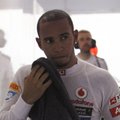 Lewis Hamilton: mind visati McLareni garaažist välja!