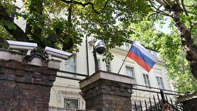 Ühendkuningriik saadab välja Vene diplomaadi, keda nimetati spiooniks