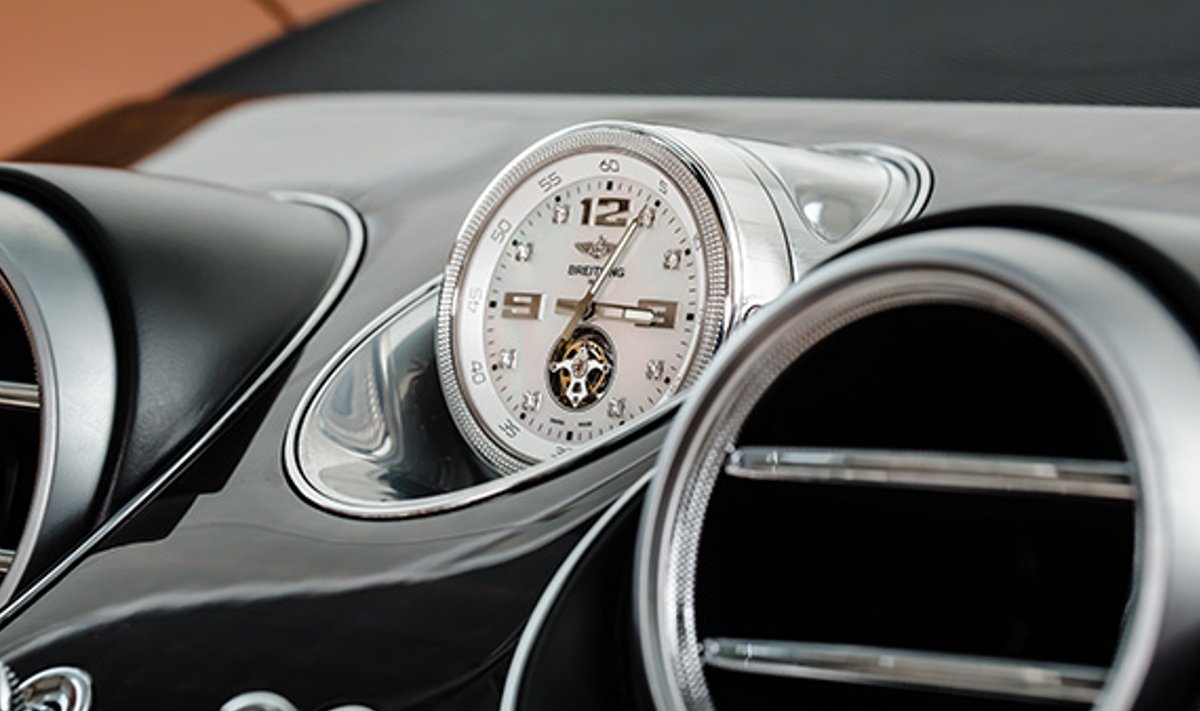 Bentley Bentaygasse paigutatud Breitlingi kell.