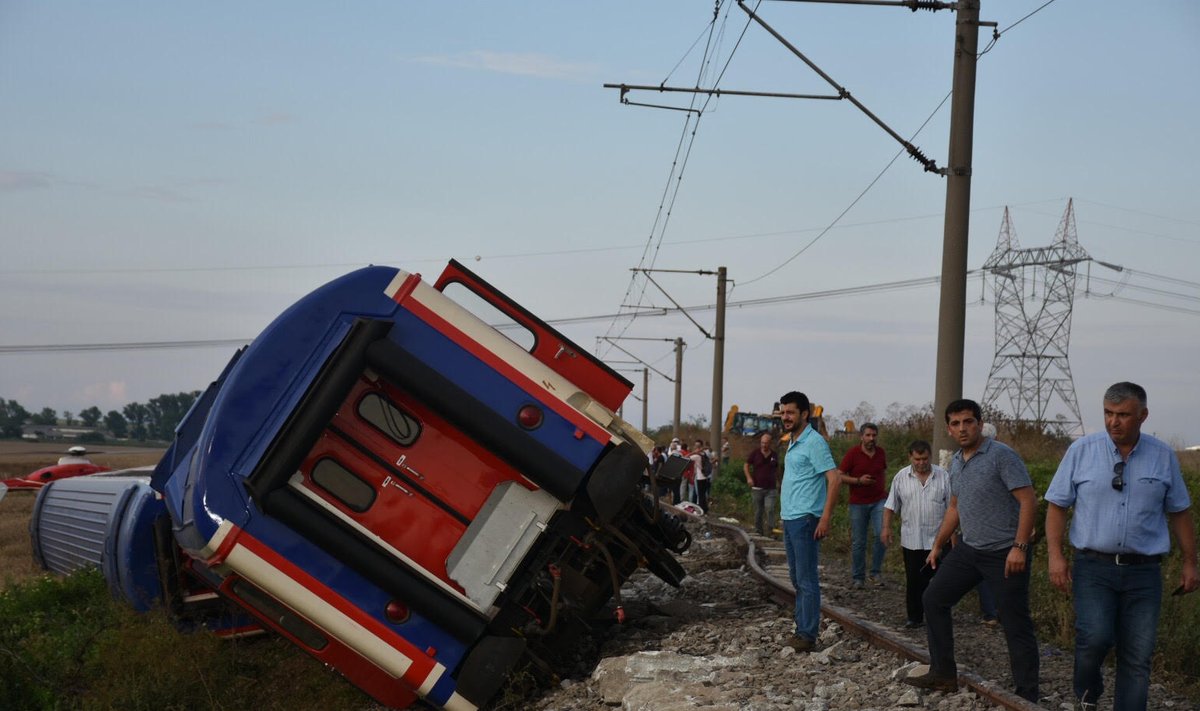 Türgis toimunud rongiõnnetuses hukkus 24 inimest.