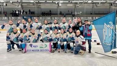 ВИДЕО | Клуб из Кохтла-Ярве в четвертый раз выиграл женский чемпионат Эстонии по хоккею