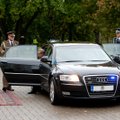 FOTOD | Sooviksid sõita presidendi ametiautoga? Ilvese kunagine neljarattaline kaaslane on müügis hinnaga 13 000 eurot