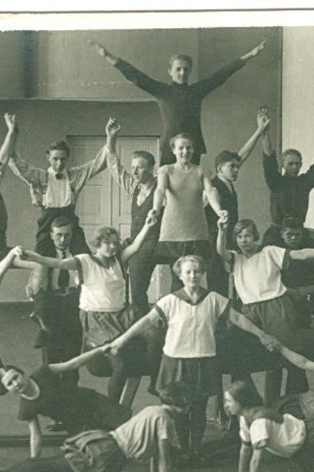 Läänemaa Õpetajate Seminari kehalise kasvatuse tund (1927).