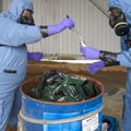 ФОТО | Найденные на Сааремаа бочки с ипритом отправляются на утилизацию