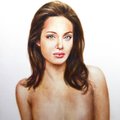 Портрет Джоли топлесс после операции продадут на аукционе