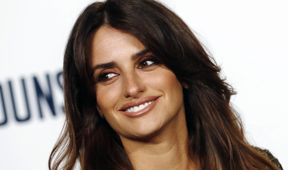 Penelope Cruz arrives for a special screening of "The Counselor" in Leicester Square, London