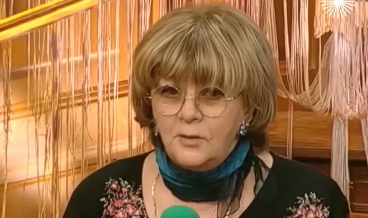 Алла Сурикова