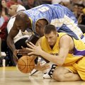 Ekskorvpallur müüb NBA meistrisõrmused, et aidata Ukraina lapsi