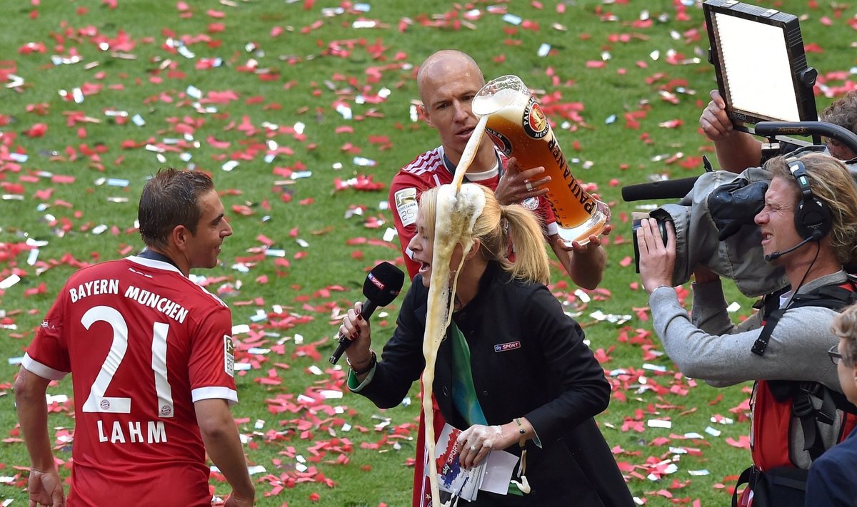 Arjen Robben kallab naisreporterile pähe kesvamärjukest