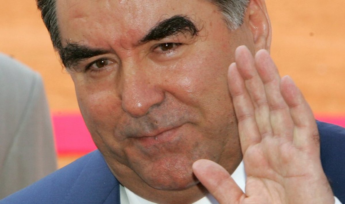 Tadžikistani president  Emomali Rahmon toob reedel Tallinnasse oma maa juhtivad ärimehed.