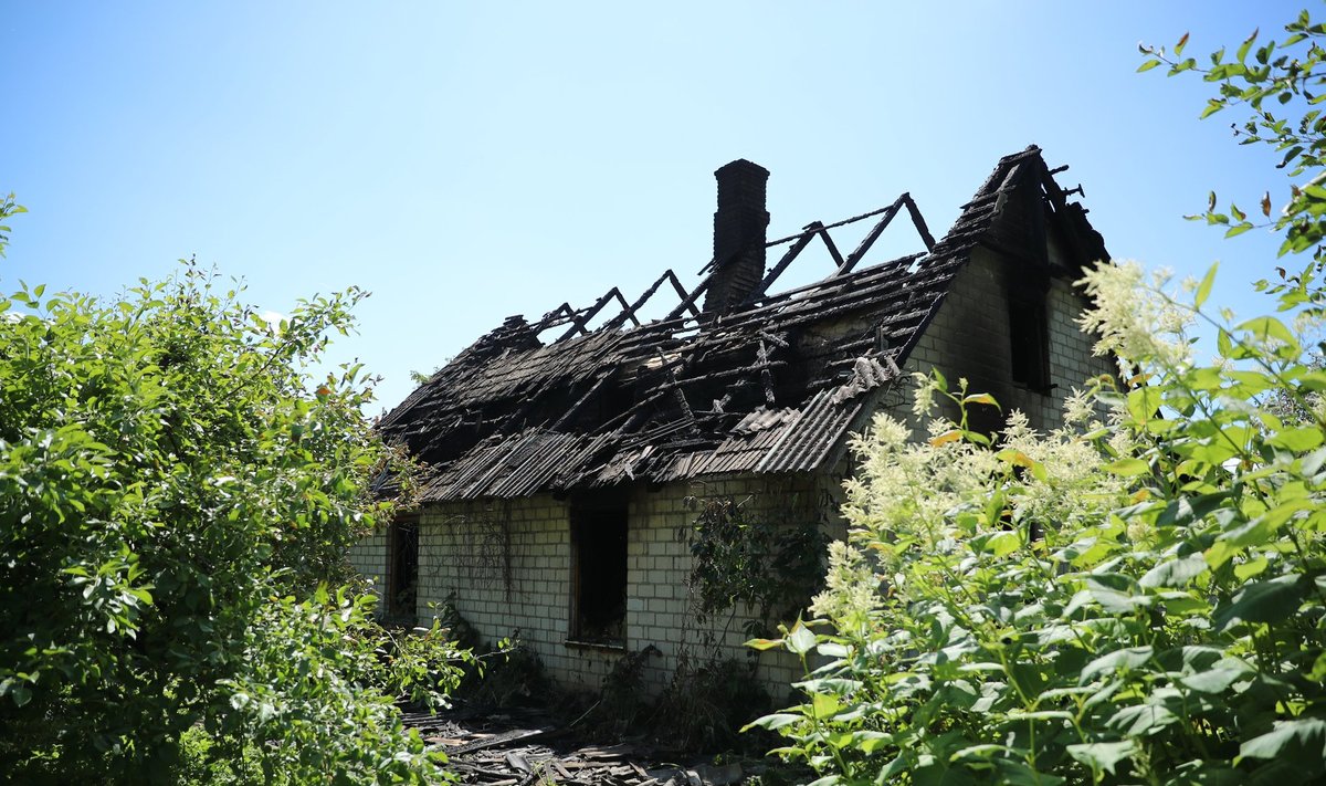 Tartumaal Kükitaja külas põles elumajja 16-aastane noormees.