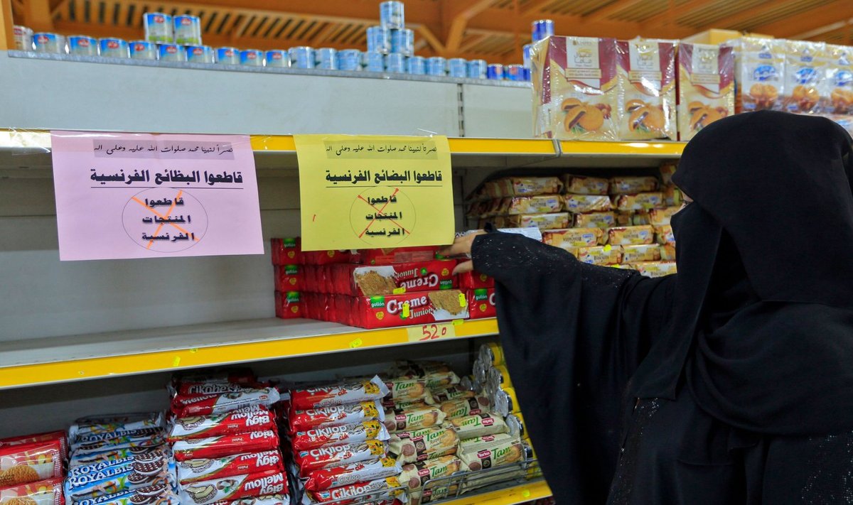Jeemeni pealinna Sanaa poes on riiulitel üleskutse mitte osta prantsuse kaupu