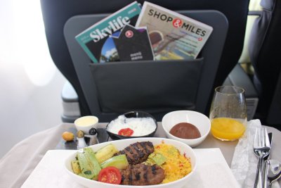 Обед бизнес-класса авиакомпании Turkish Airlines