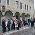 FOTOD: Tallinna vanalinn kihab poodlevatest ja ülevas meeleolus olevatest Vene turistidest
