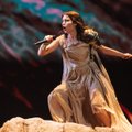 Что с кожей? Представительница от Украины на Евровидении Jerry Heil снялась топлес в Каннах