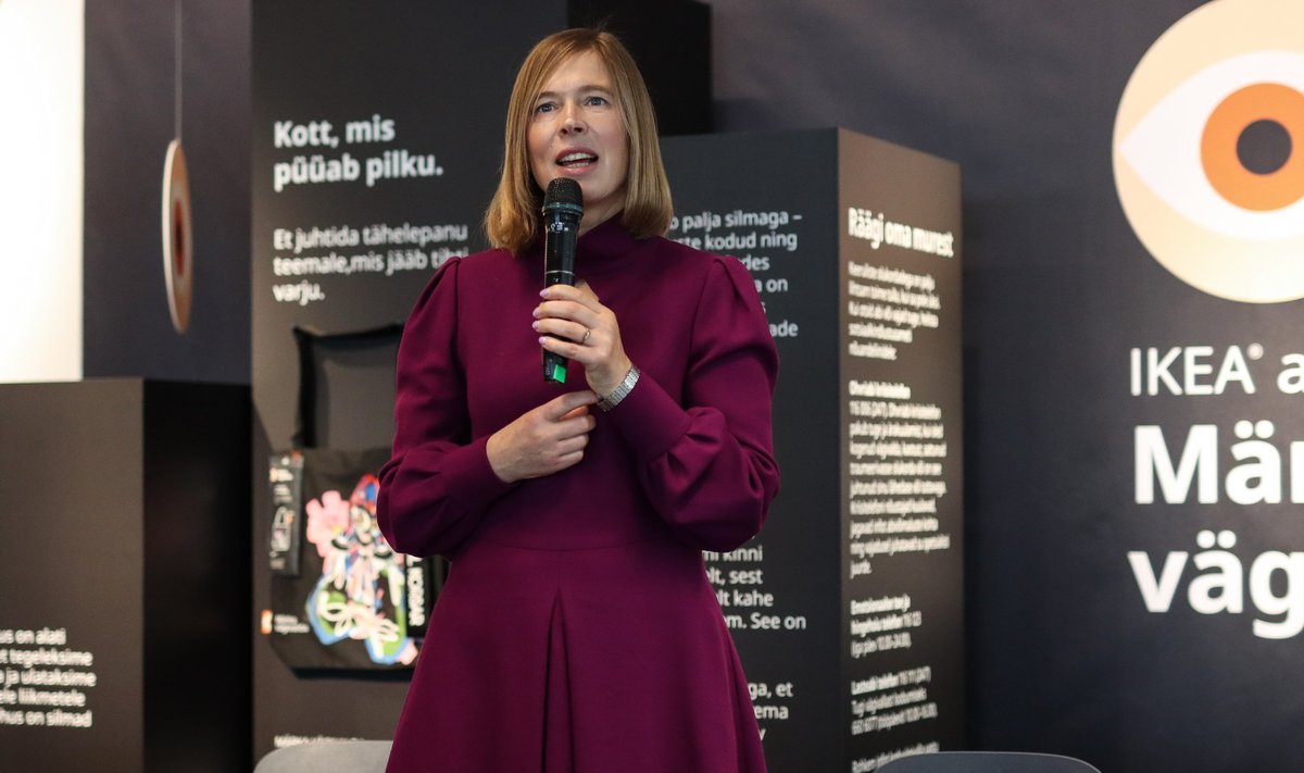 "Kuigi ettevõte otsib uuesti alternatiive, võtab see aega. Mõistagi ei saa ma äri Venemaaga heaks kiita, mistõttu esitasin täna taotluse nõukogust lahkumiseks," sõnas Kersti Kaljulaid.