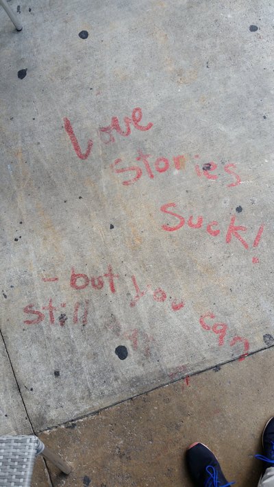 "LOVE STORIES SUCK": "Huvitaval kombel leidsin Miamist ühe grafiti, mis mul juba olemas on – "Love stories suck". Üks mu sõber oli sellist varem näinud Baselis," räägib Jaanus Samma.