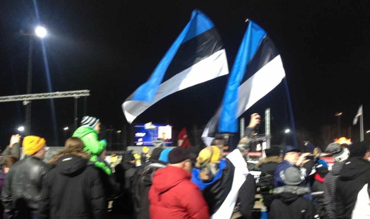 Eesti lipud Karlstadi publikukatsel.