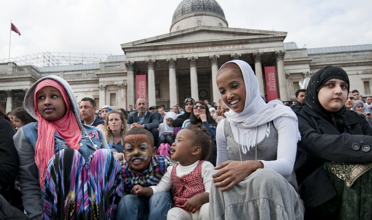 THE NEW FACE OF EUROPE: Ramadaani lõpu tähistamine Londonis Trafalgari väljakul 2011. aastal. 2014. aasta põgenikekriis on veel mägede taga. Islamiusku inimesed on ammu kohal ja kusagile nad siit enam ei kao.