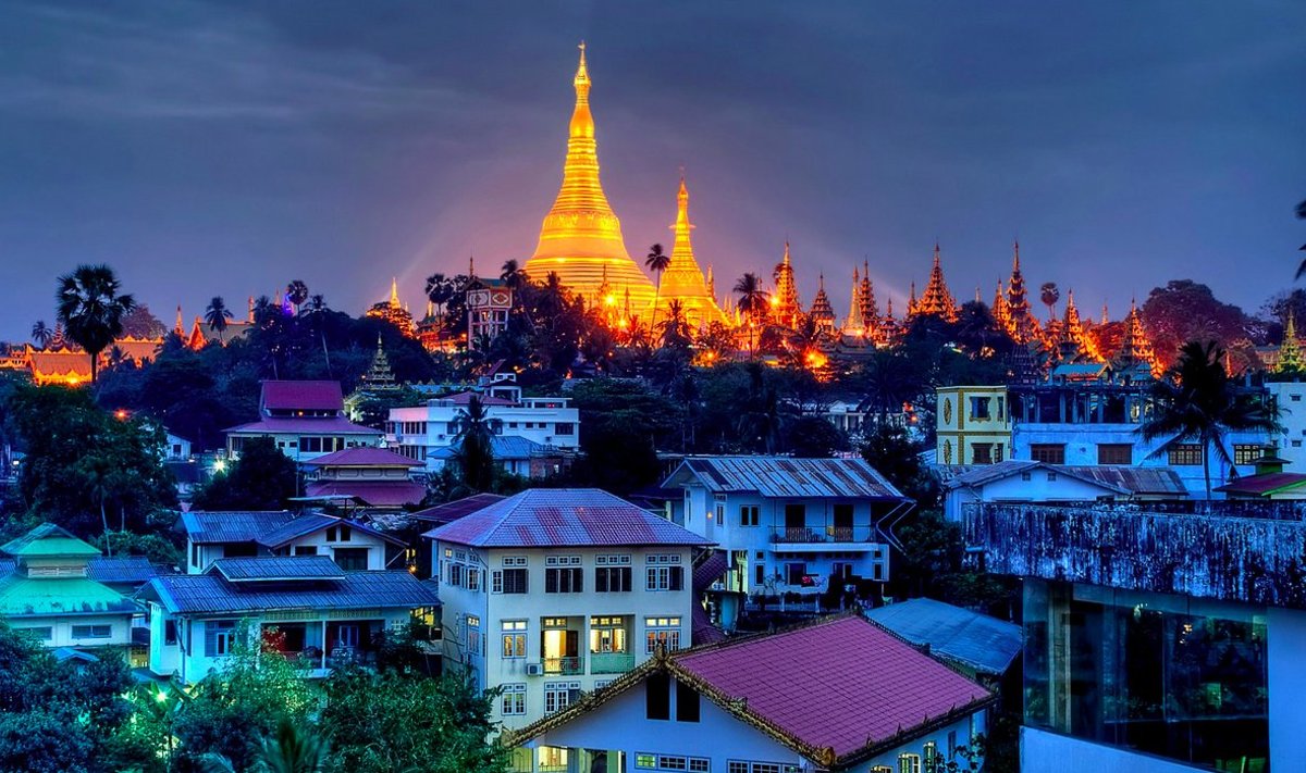 Vaade Yangonile, Mynmari suurimale linnale ja  kõige olulisemale ärikeskusele