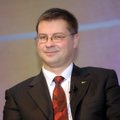 Dombrovskis: Eesti on Lätile euroga liitumisel eeskujuks