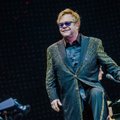 Elton John sai Lõuna-Ameerikast külge eluohtliku bakteri