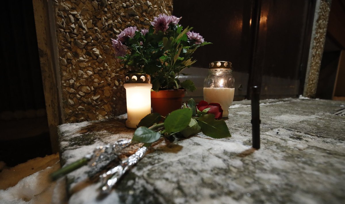 Teisipäeva õhtuks oli Polina mälestuseks toodud sündmuspaigale lilli.