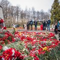 Ханимяги: нельзя осуждать тех, кто 9 мая понесет цветы к Бронзовому солдату
