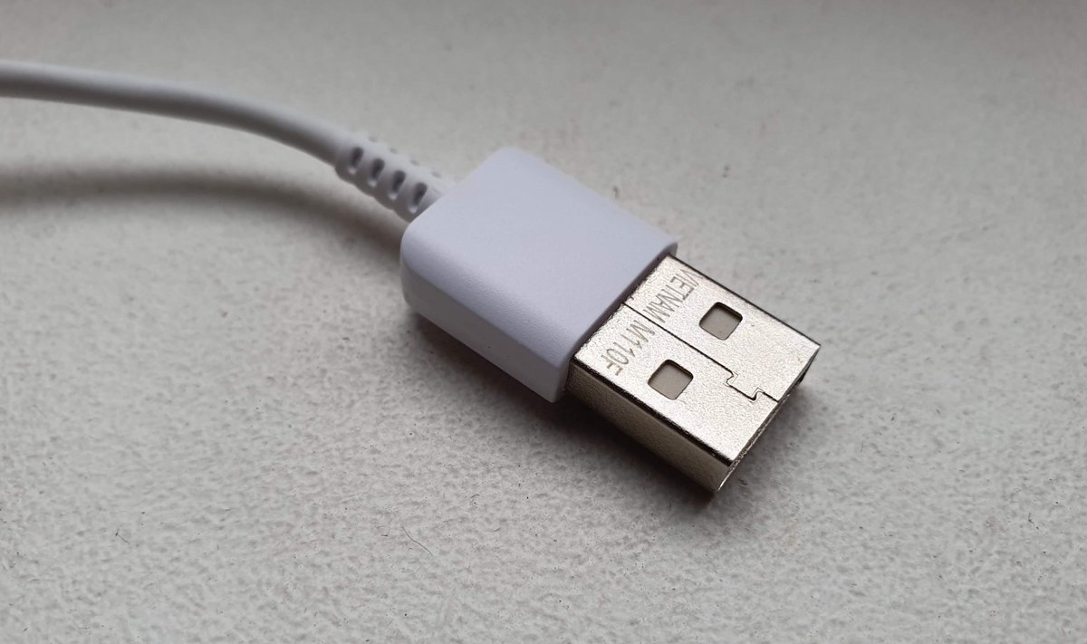 USB pistik