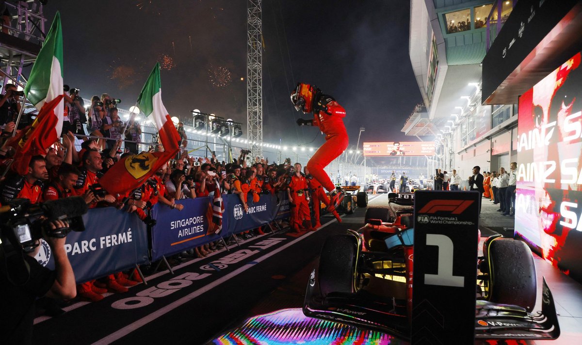 Carlos Sainz võitis Singapuri GP.